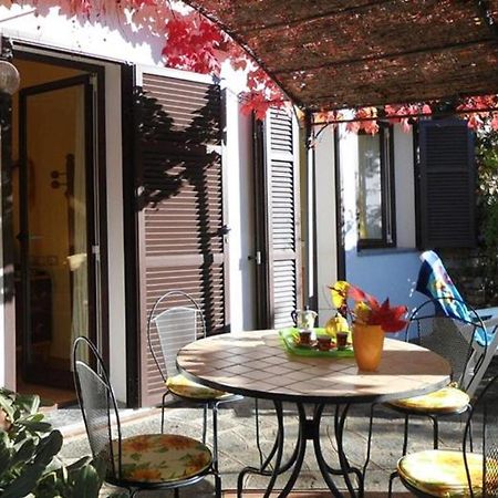 Casa Gialla Imperia Exteriér fotografie