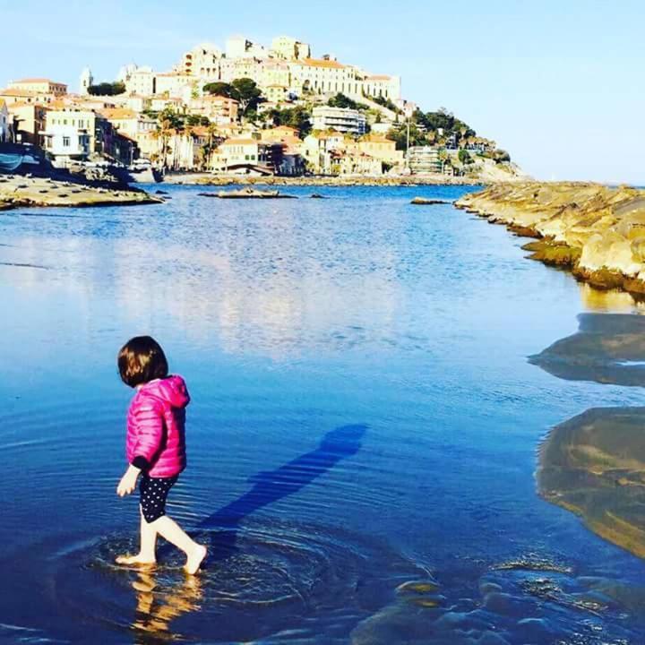 Casa Gialla Imperia Exteriér fotografie